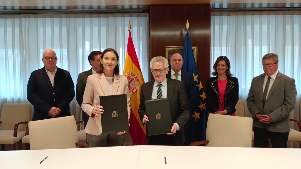 CTAG firma con MINCOTUR una colaboración para la futura Red Española de Laboratorios para el Vehículo Autónomo y Conectado
